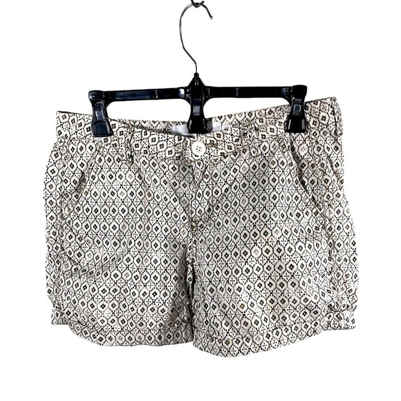 SONOMA Plus Stretch Earth-tone Pattern Shorts size 6 - Picture 1 of 7